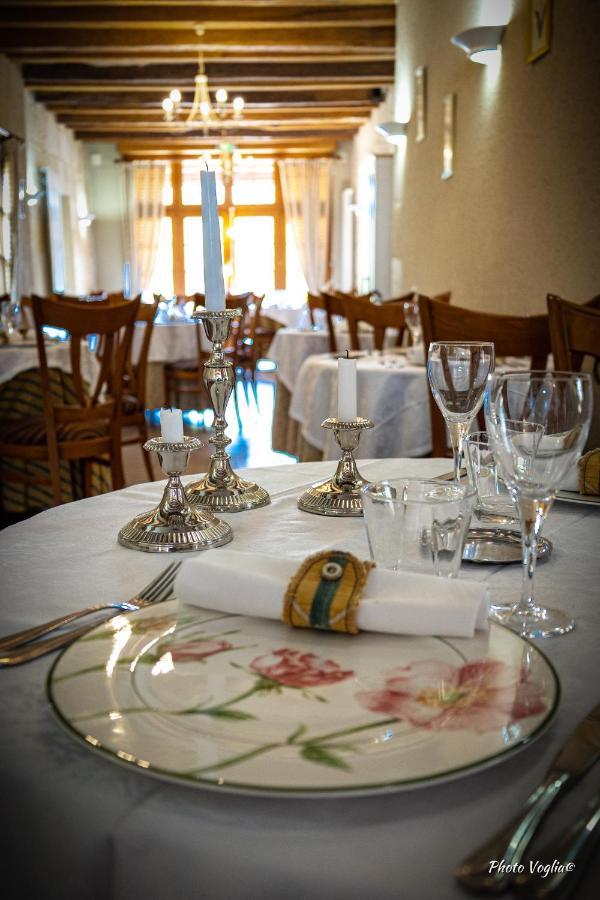 Logis Auberge Le Colombien - Hotel Et Restaurant ヴィランドリー エクステリア 写真