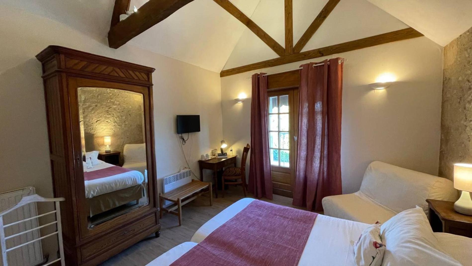 Logis Auberge Le Colombien - Hotel Et Restaurant ヴィランドリー エクステリア 写真
